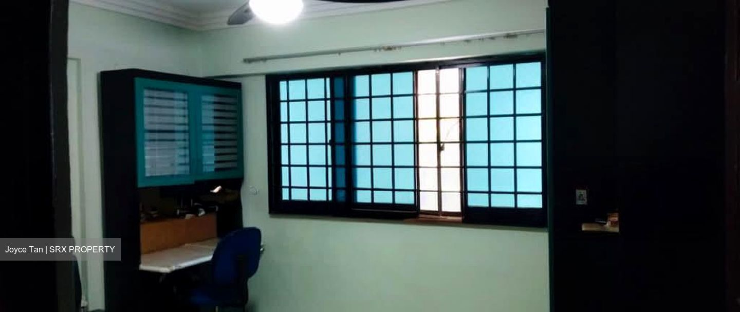Blk 151 Tampines Street 12 (Tampines), HDB Executive #556627941